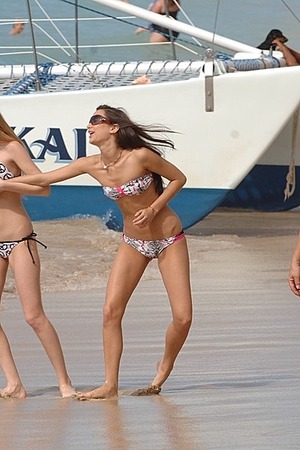 Larysa & Faye | Caught Naughty On The Beach & Public Nudity - Photo 01