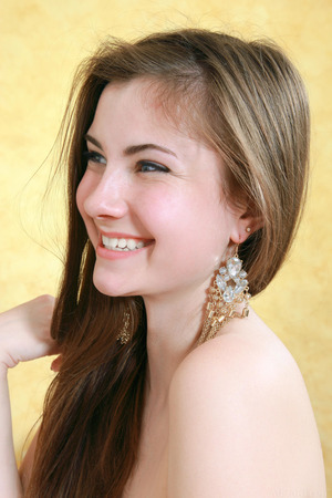 Sheer White Knit Off Her Shoulders And Marta E Has Big Naturals Out - Photo 12