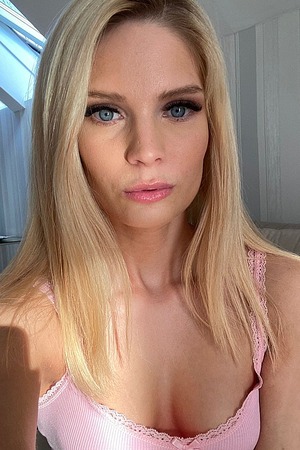 Risha Blonde Babe With Big Tits