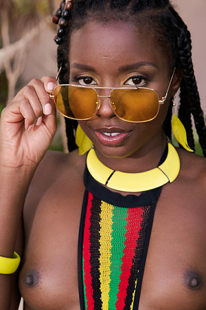Dakota Simone - Photo 04