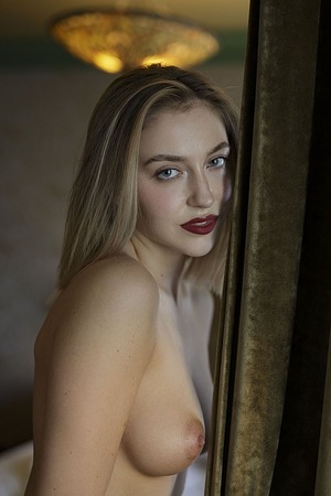 Weronika Wabia Solo Moments - Photo 26