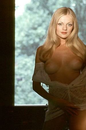 Martha Smith - Photo 04