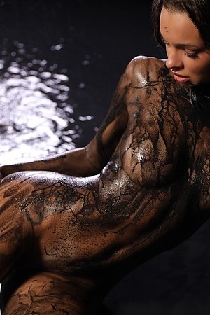 Arina Beautifully Toned Ass - Photo 02