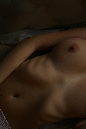 Hot Busty Babe BergyQ - 00