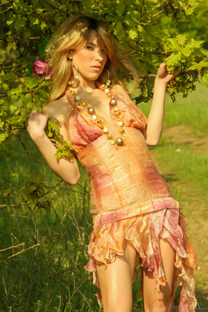 Slim Teen Orbiana Strips A Coral Dress Off Outdoors - Photo 06