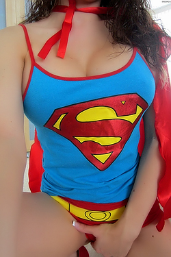 Katie Banks Hot Super Girl