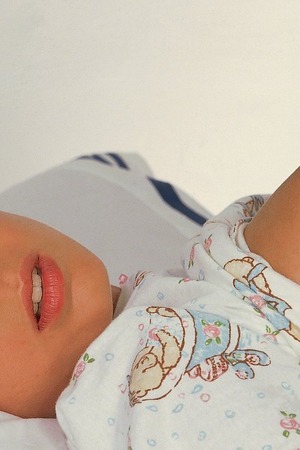 Jade Hairy Blonde Tugs Floral Dress Off On Plaid Bedsheets - Photo 07